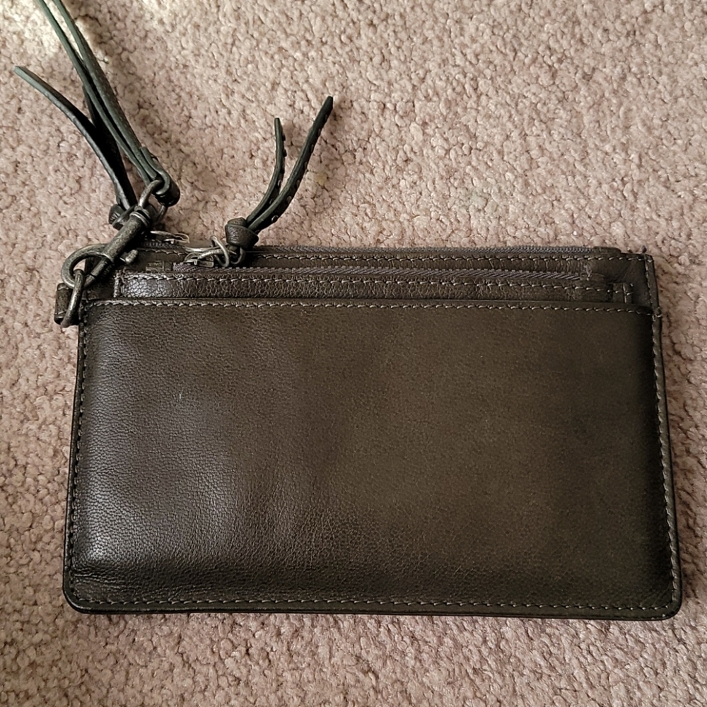 Lucky Brand wristlet wallet